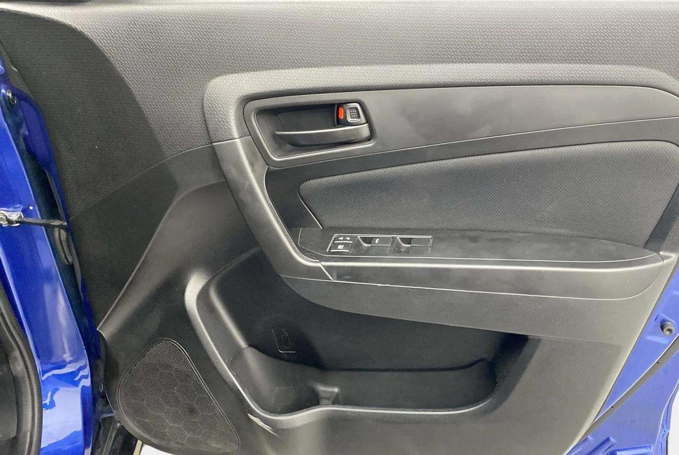 2021 Maruti Vitara Brezza VXI, Petrol, Manual, 27,080 km, Driver Side Door Panels Control