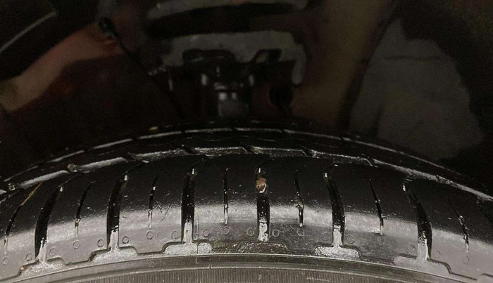 2019 Hyundai VENUE SX PLUS 1.0 TURBO DCT, Petrol, Automatic, 61,667 km, Right Front Tyre Tread