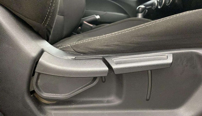 2019 Hyundai VENUE SX PLUS 1.0 TURBO DCT, Petrol, Automatic, 61,667 km, Driver Side Adjustment Panel