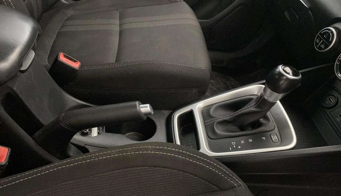 2019 Hyundai VENUE SX PLUS 1.0 TURBO DCT, Petrol, Automatic, 61,667 km, Gear Lever