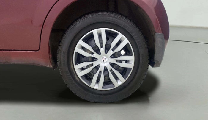 2012 Maruti Ritz VXI, Petrol, Manual, 55,479 km, Left Rear Wheel
