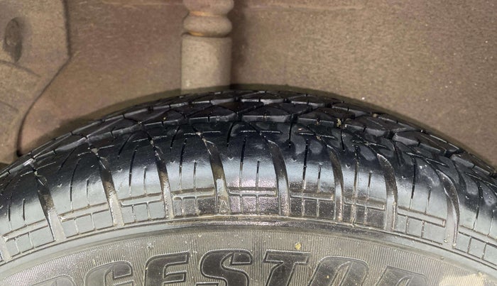 2012 Maruti Ritz VXI, Petrol, Manual, 55,479 km, Right Rear Tyre Tread