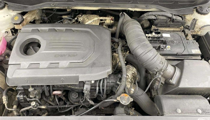 2022 Hyundai VENUE SX 1.5 CRDI, Diesel, Manual, 19,407 km, Engine View