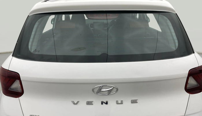 2022 Hyundai VENUE SX 1.5 CRDI, Diesel, Manual, 19,407 km, Rear Windshield
