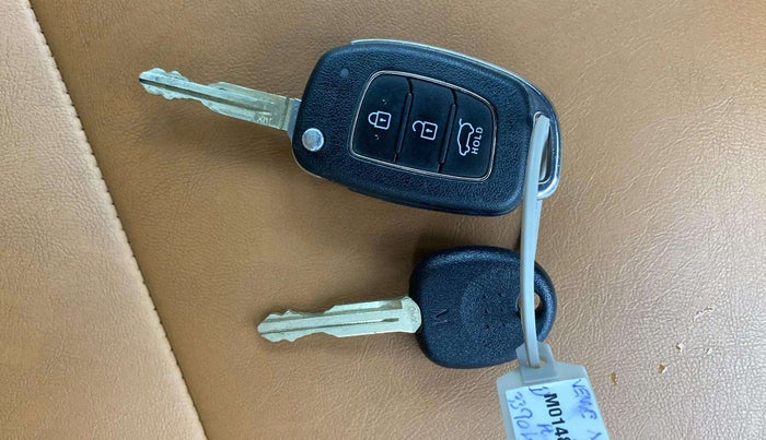 2022 Hyundai VENUE SX 1.5 CRDI, Diesel, Manual, 19,407 km, Key Close Up