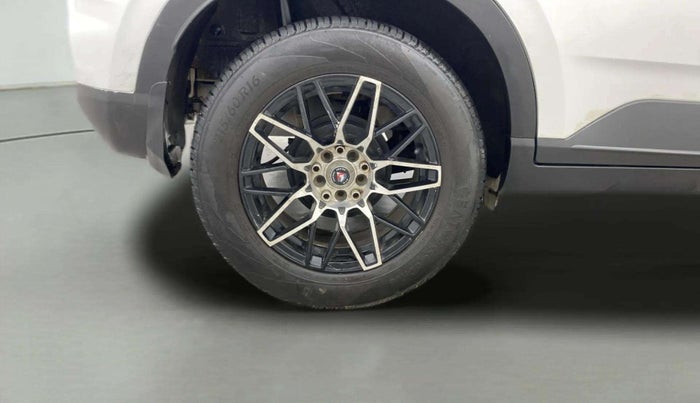 2022 Hyundai VENUE SX 1.5 CRDI, Diesel, Manual, 19,407 km, Right Rear Wheel