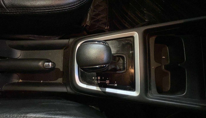 2021 Maruti Swift ZXI PLUS AMT DUAL TONE, Petrol, Automatic, 73,423 km, Gear Lever