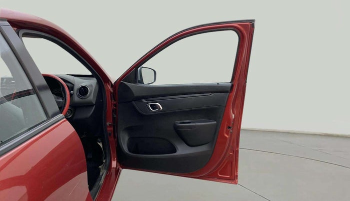 2018 Renault Kwid RXT 1.0, Petrol, Manual, 80,144 km, RHS Front Door