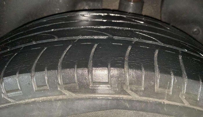 2018 Hyundai Creta SX AT 1.6 PETROL, Petrol, Automatic, 44,297 km, Left Rear Tyre Tread