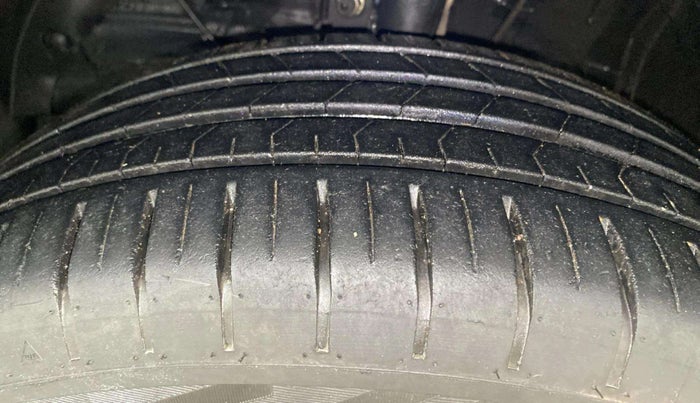 2019 Maruti Baleno ZETA PETROL 1.2, Petrol, Manual, 55,168 km, Left Front Tyre Tread