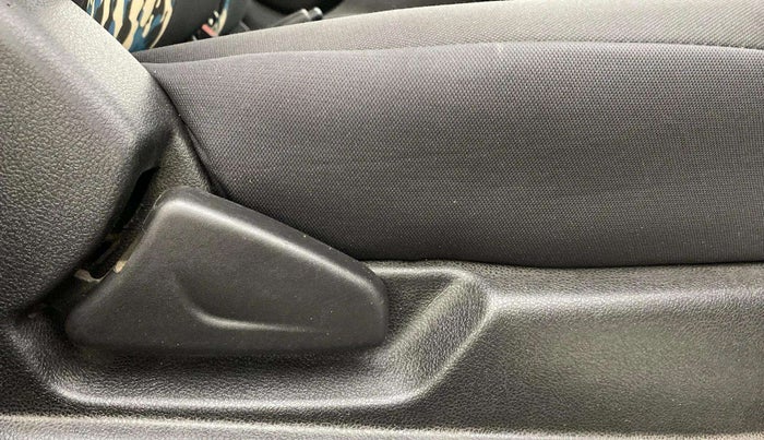 2017 Renault Kwid CLIMBER 1.0 AMT, Petrol, Automatic, 1,31,914 km, Driver Side Adjustment Panel