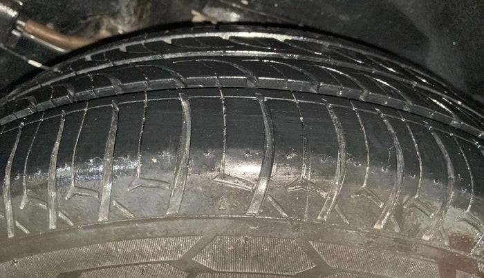 2018 Toyota Corolla Altis G PETROL, Petrol, Manual, 59,579 km, Left Rear Tyre Tread
