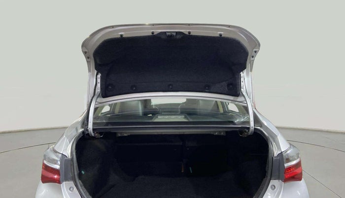 2018 Toyota Corolla Altis G PETROL, Petrol, Manual, 59,579 km, Boot Door Open
