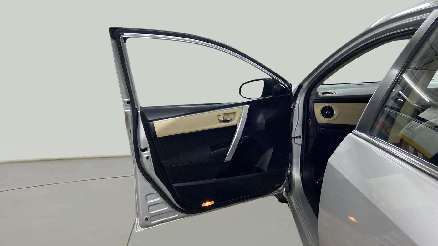2018 Toyota Corolla Altis G PETROL, Petrol, Manual, 60,065 km, LHS Front Door