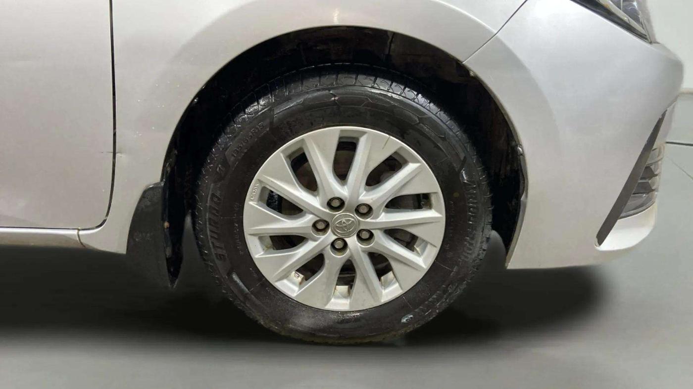 2018 Toyota Corolla Altis G PETROL, Petrol, Manual, 60,065 km, Right Front Wheel