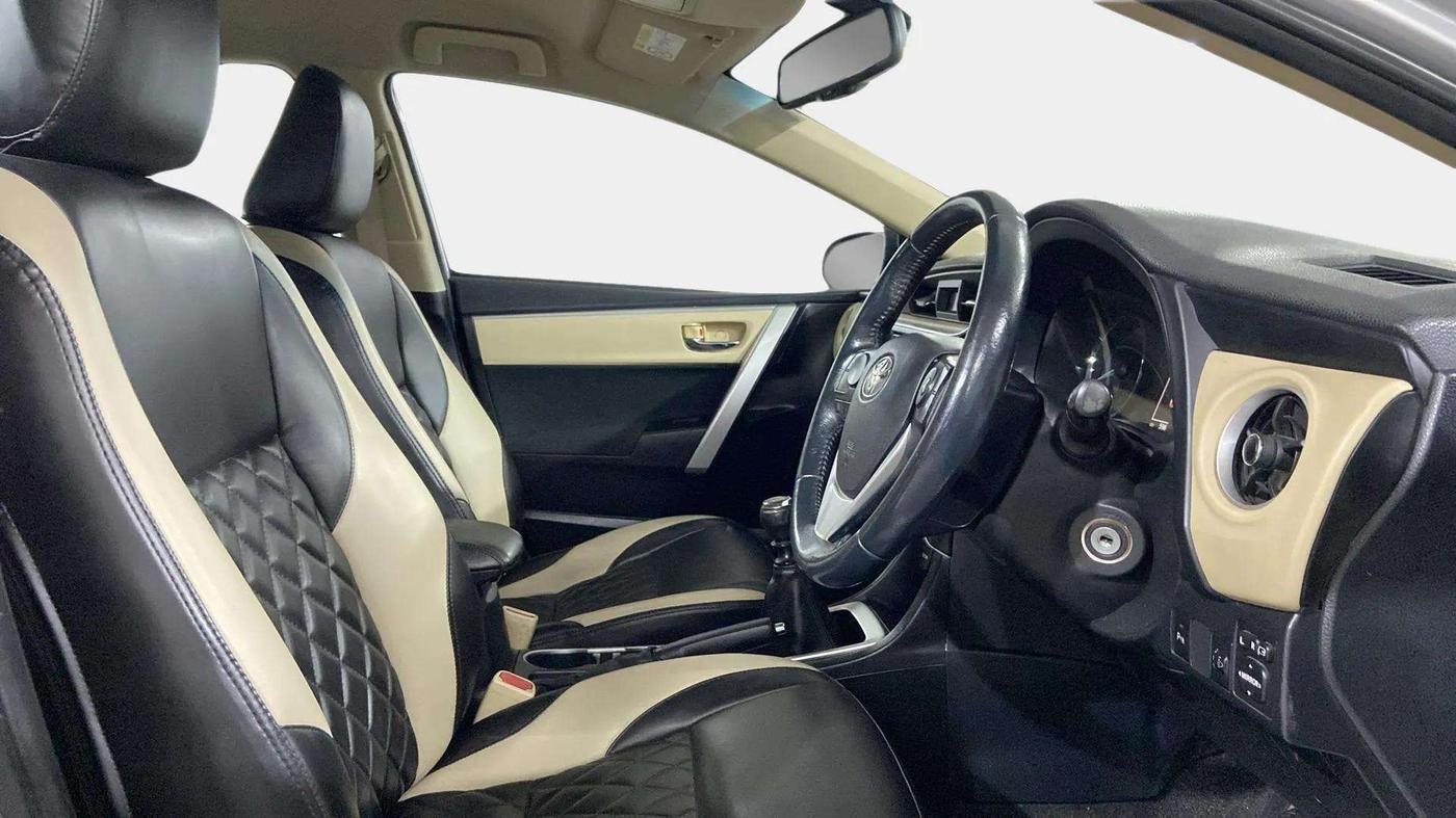 2018 Toyota Corolla Altis G PETROL, Petrol, Manual, 60,065 km, Right Side Front Door Cabin