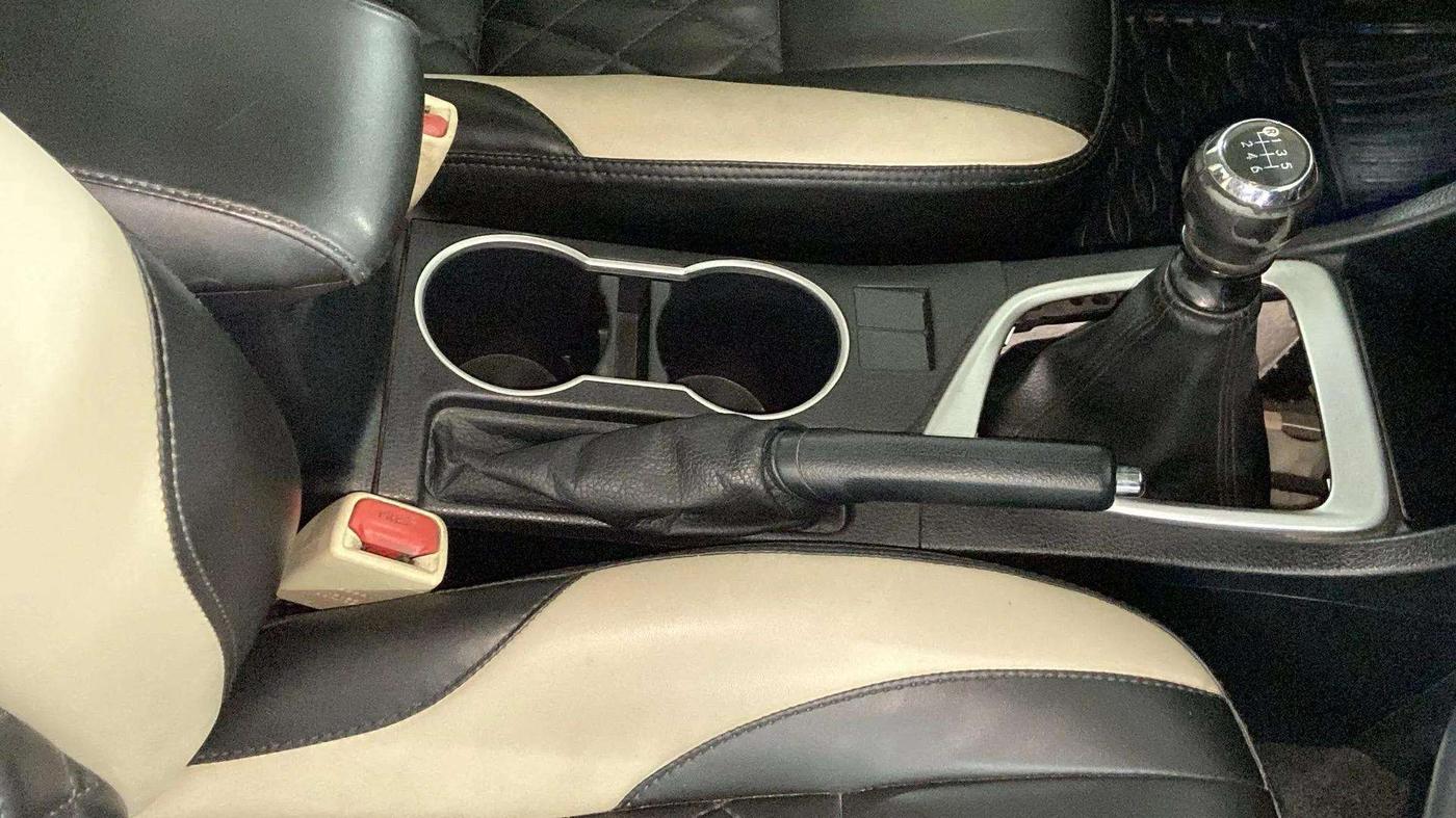 2018 Toyota Corolla Altis G PETROL, Petrol, Manual, 60,065 km, Gear Lever