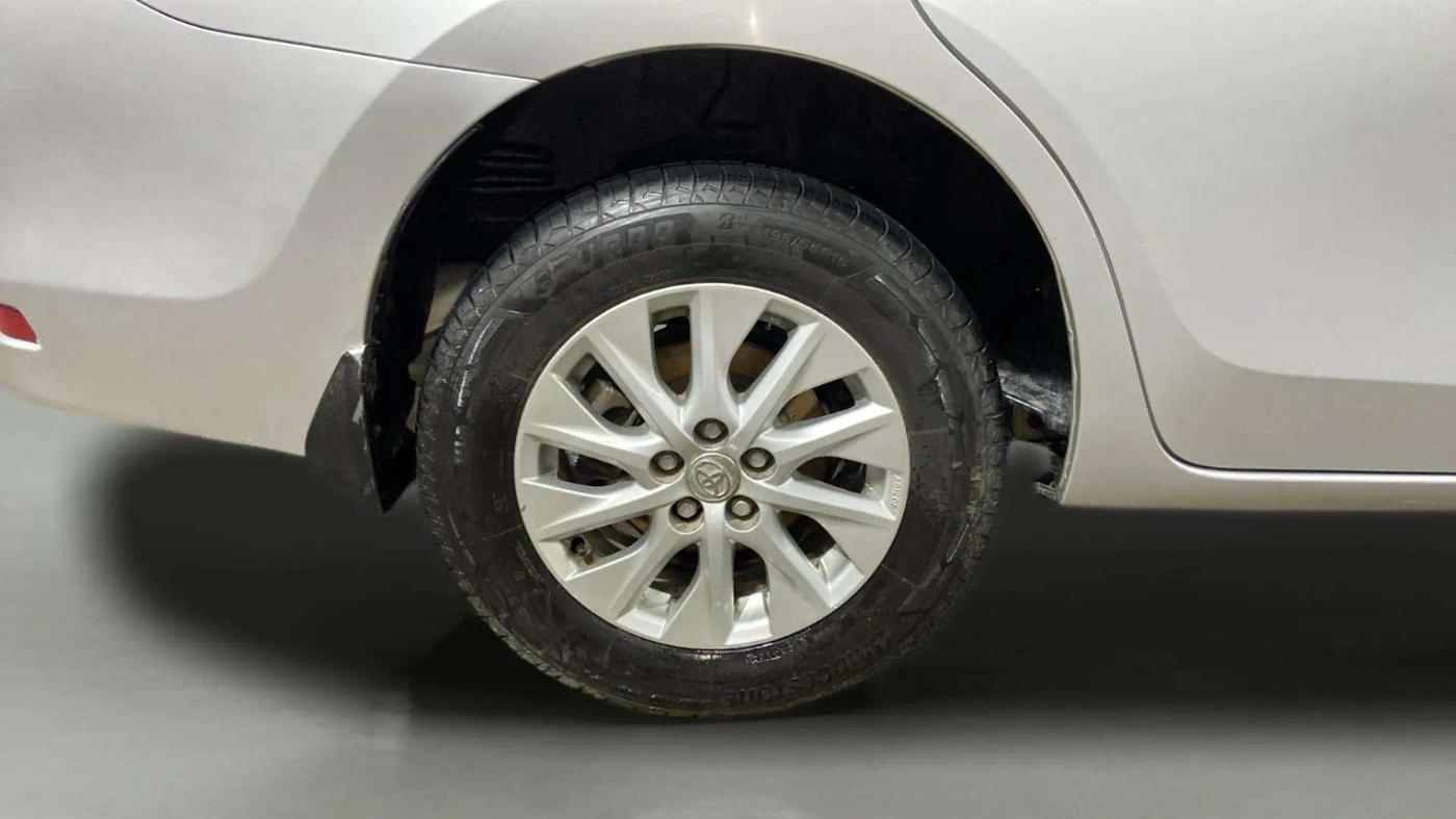 2018 Toyota Corolla Altis G PETROL, Petrol, Manual, 60,065 km, Right Rear Wheel