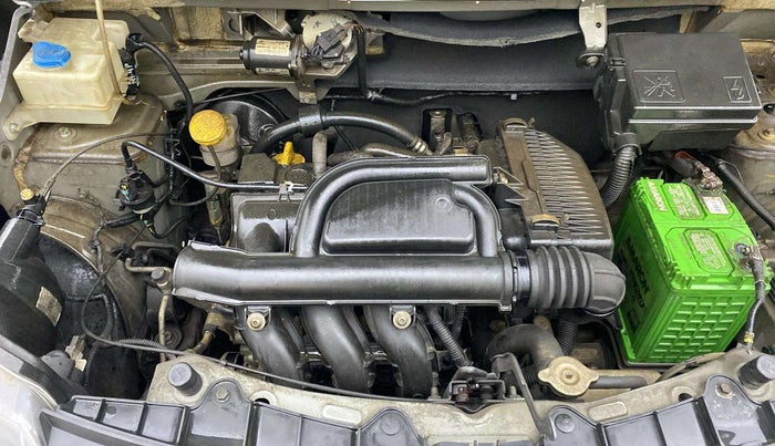 2017 Renault Kwid RXT 1.0 AMT, Petrol, Automatic, 15,470 km, Engine View