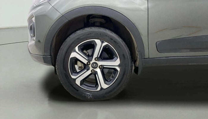 2022 Tata NEXON XZA PLUS (O) PETROL, Petrol, Automatic, 16,351 km, Left Front Wheel