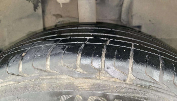 2022 Tata NEXON XZA PLUS (O) PETROL, Petrol, Automatic, 16,351 km, Right Front Tyre Tread