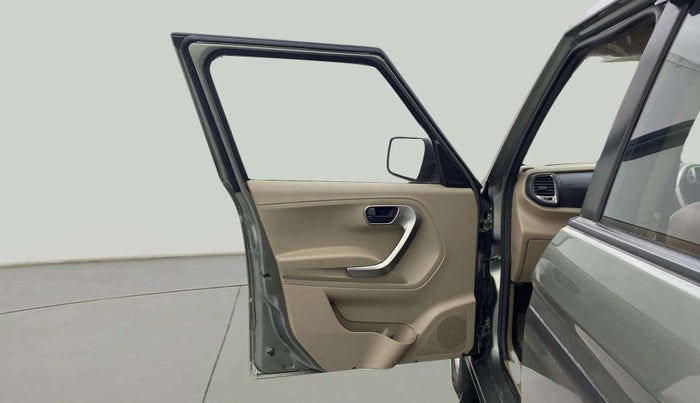 2022 Mahindra BOLERO NEO N 10, Diesel, Manual, 50,531 km, LHS Front Door