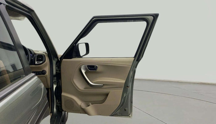 2022 Mahindra BOLERO NEO N 10, Diesel, Manual, 50,531 km, RHS Front Door