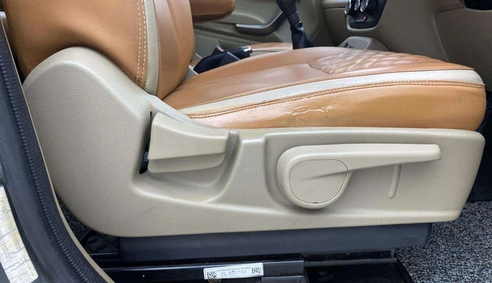 2022 Mahindra BOLERO NEO N 10, Diesel, Manual, 50,531 km, Driver Side Adjustment Panel