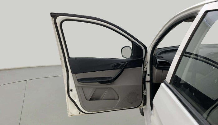 2017 Tata Tiago XT PETROL, CNG, Manual, 1,23,211 km, LHS Front Door