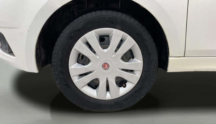 2017 Tata Tiago XT PETROL, CNG, Manual, 1,23,211 km, Left Front Wheel
