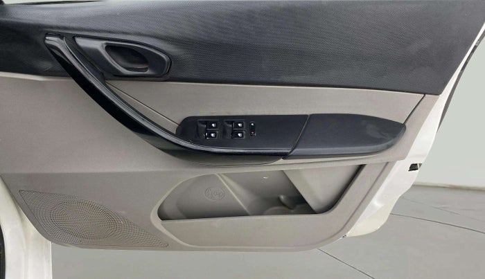 2017 Tata Tiago XT PETROL, CNG, Manual, 1,23,211 km, Driver Side Door Panels Control