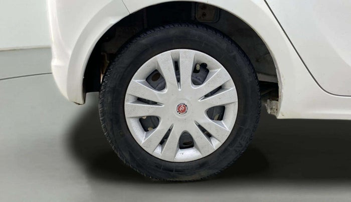 2017 Tata Tiago XT PETROL, CNG, Manual, 1,23,211 km, Right Rear Wheel