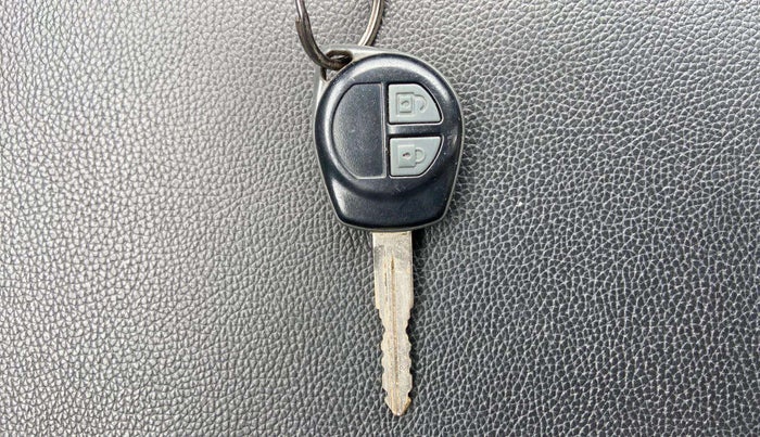2017 Maruti Swift VXI, Petrol, Manual, 55,638 km, Key Close Up