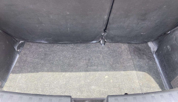 2017 Maruti Swift VXI, Petrol, Manual, 55,638 km, Boot Inside