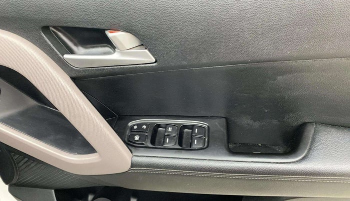 2018 Hyundai Creta SX (O) 1.6 PETROL, Petrol, Manual, 51,843 km, Driver Side Door Panels Control