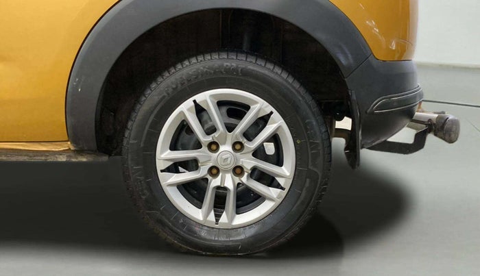 2019 Renault TRIBER RXL MT, Petrol, Manual, 33,204 km, Left Rear Wheel