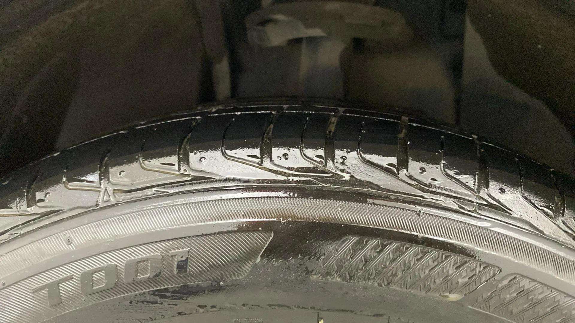 LHS-Front-Tyre-Tread-20