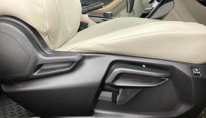 2022 Tata NEXON XZA PLUS (PREMIUM) DIESEL JET, Diesel, Automatic, 16,954 km, Driver Side Adjustment Panel