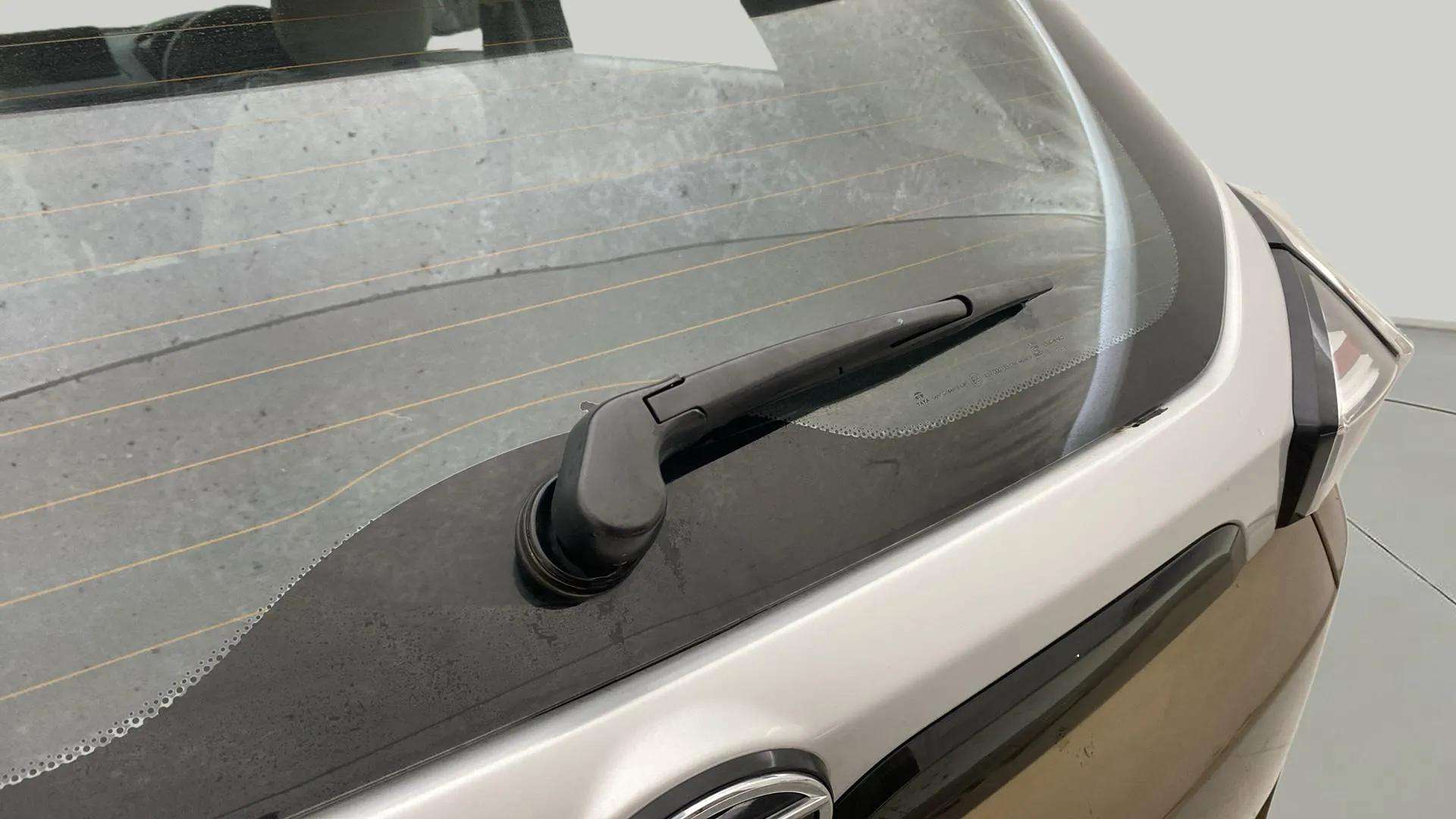 Rear-windshield-wiper-blade-24