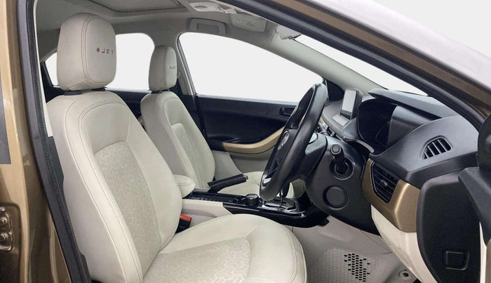2022 Tata NEXON XZA PLUS (PREMIUM) DIESEL JET, Diesel, Automatic, 16,954 km, Right Side Front Door Cabin