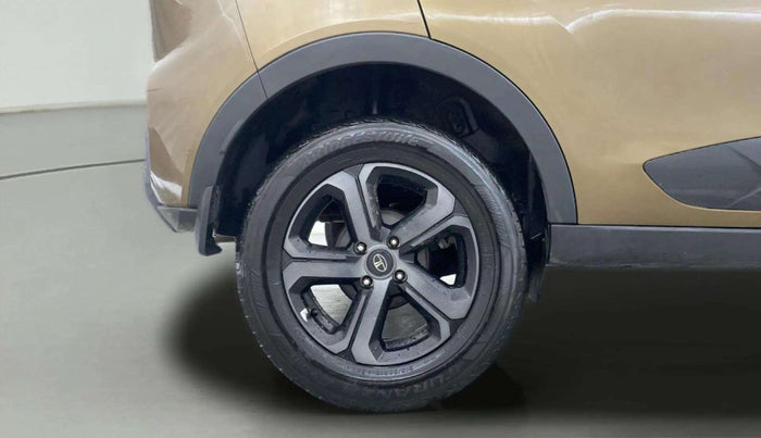 2022 Tata NEXON XZA PLUS (PREMIUM) DIESEL JET, Diesel, Automatic, 16,954 km, Right Rear Wheel