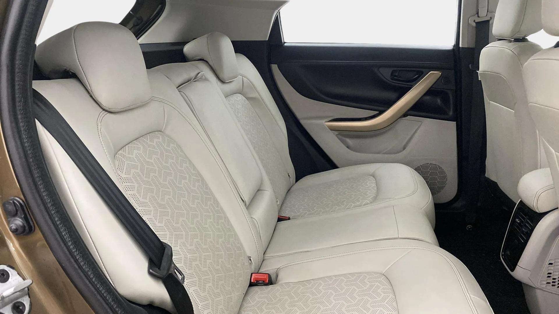 Rear-Cabin-View