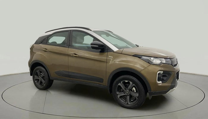 2022 Tata NEXON XZA PLUS (PREMIUM) DIESEL JET, Diesel, Automatic, 16,954 km, Right Front Diagonal