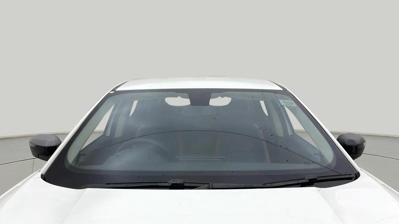 2020 Tata Harrier XE 2.0L KRYOTEC, Diesel, Manual, 76,245 km, Front Windshield