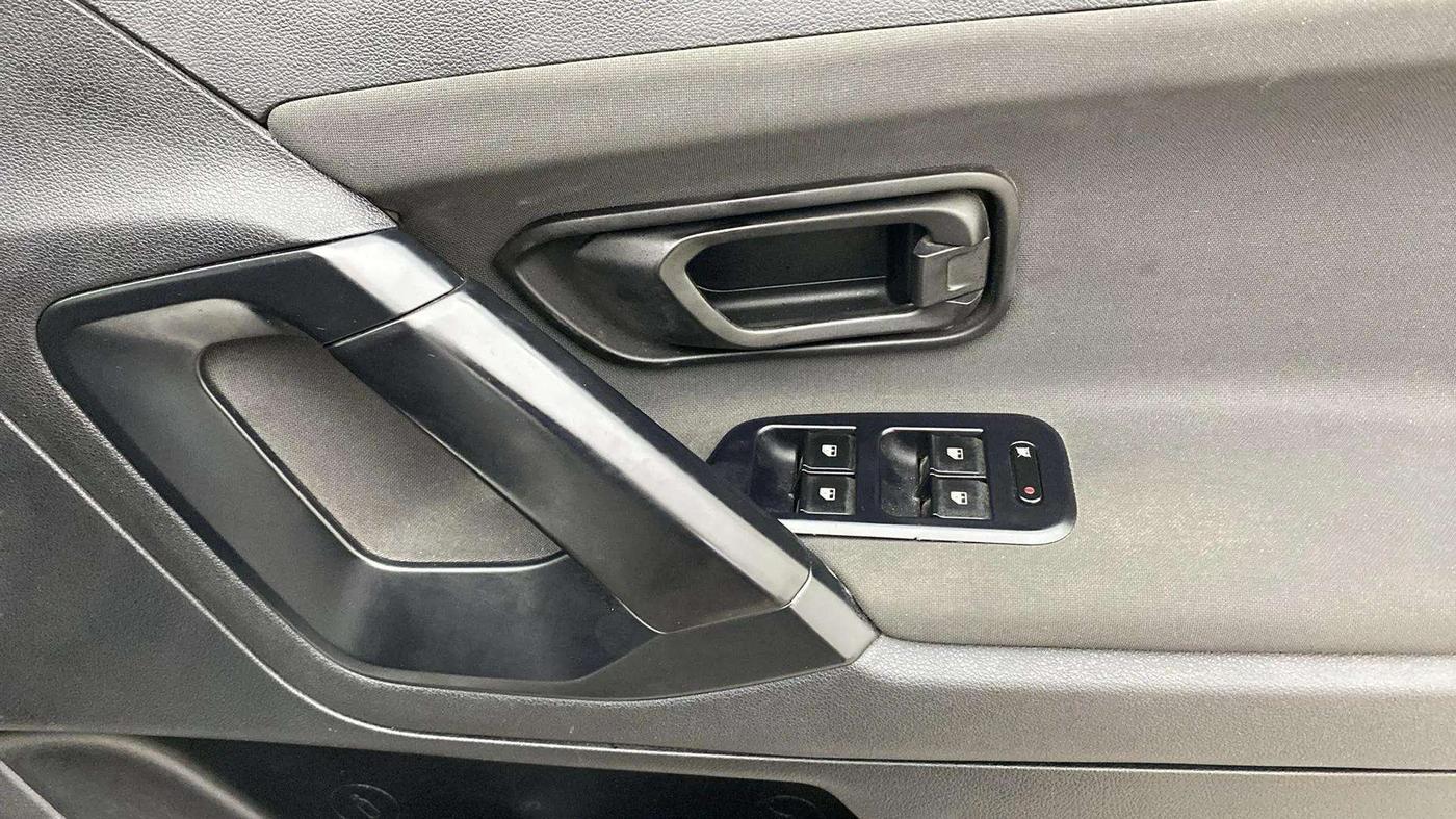 2020 Tata Harrier XE 2.0L KRYOTEC, Diesel, Manual, 76,245 km, Driver Side Door Panels Control