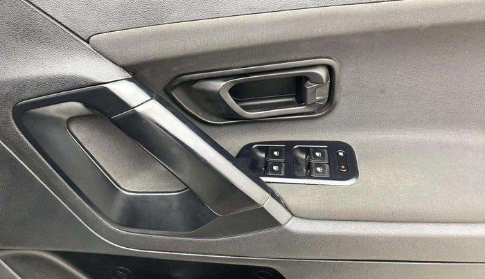 2020 Tata Harrier XE 2.0L KRYOTEC, Diesel, Manual, 75,541 km, Driver Side Door Panels Control