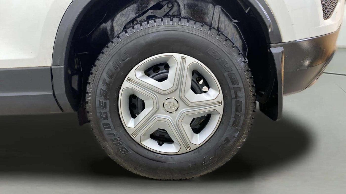 2020 Tata Harrier XE 2.0L KRYOTEC, Diesel, Manual, 76,245 km, Left Rear Wheel