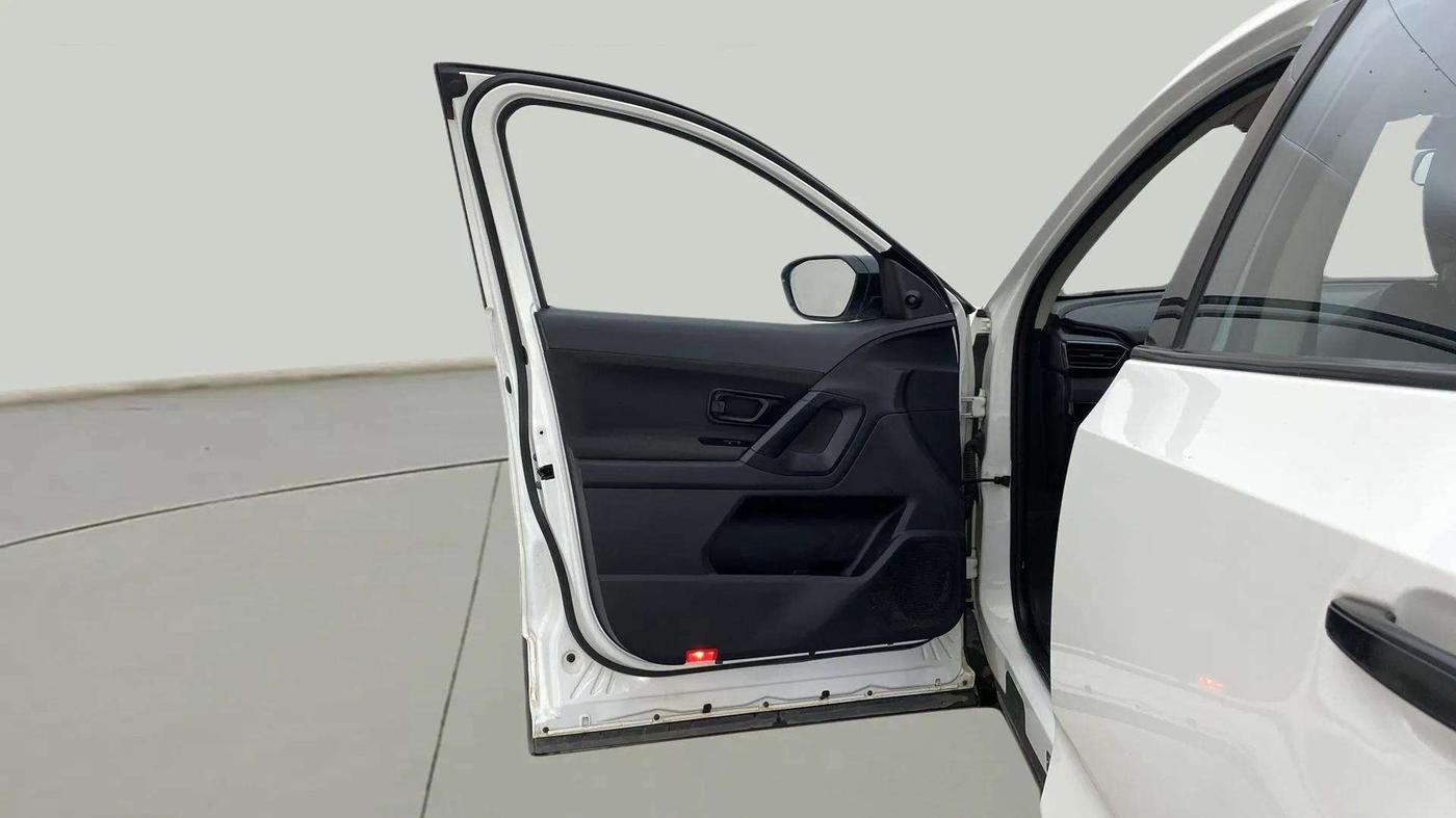 2020 Tata Harrier XE 2.0L KRYOTEC, Diesel, Manual, 76,245 km, LHS Front Door