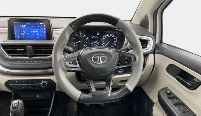 2023 Tata ALTROZ XT DIESEL, Diesel, Manual, 71,175 km, Steering Wheel Close Up