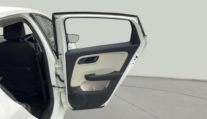 2023 Tata ALTROZ XT DIESEL, Diesel, Manual, 71,175 km, RHS Rear Door